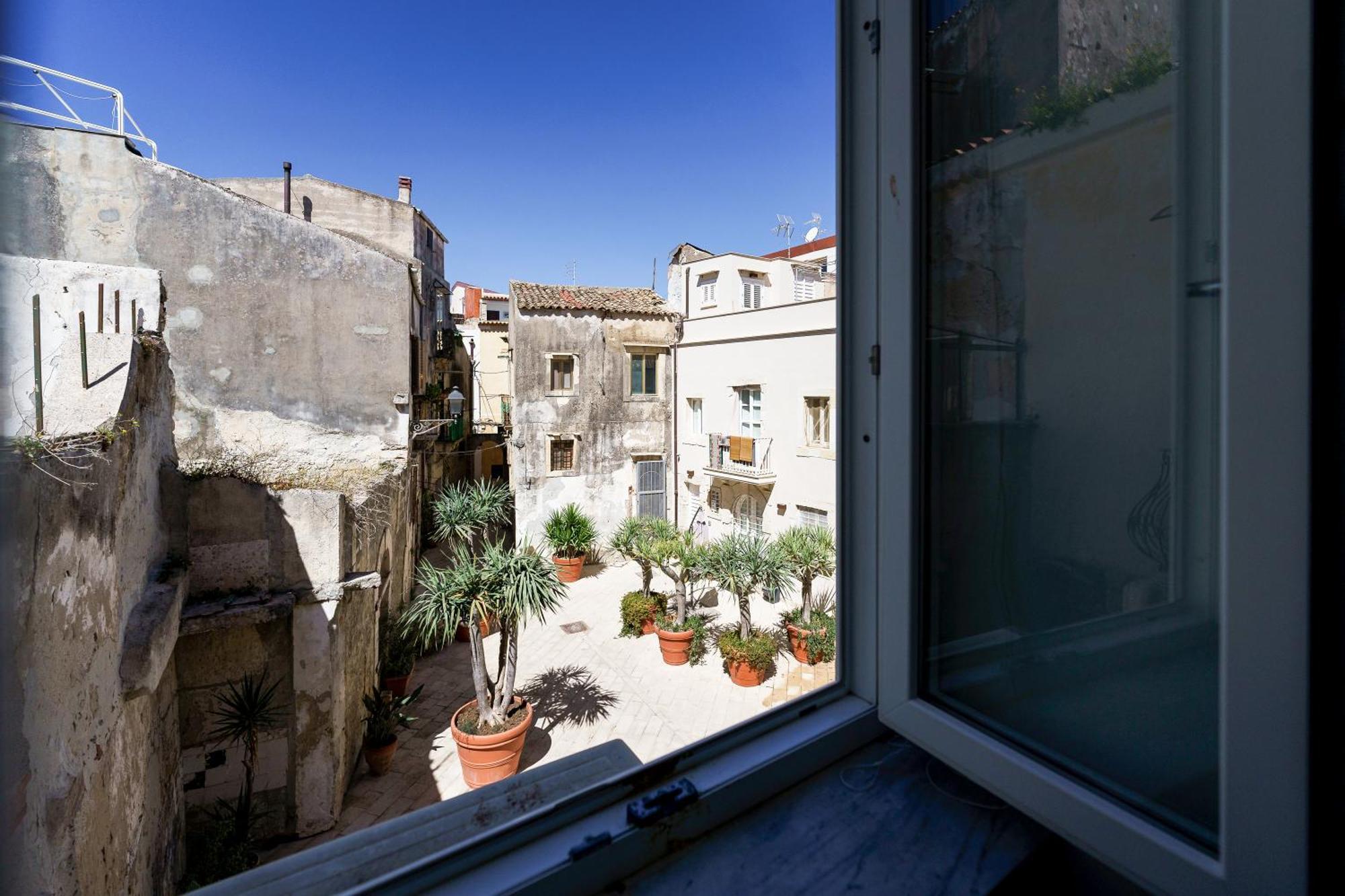 Ortigia Boutique Palace Syracuse ภายนอก รูปภาพ